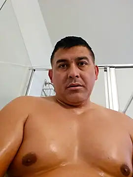 Snapshot of Jlethal67 chatting on April 2026 11:02:02 PM Jlethal67 online show from April 2026 11:02:02 PM