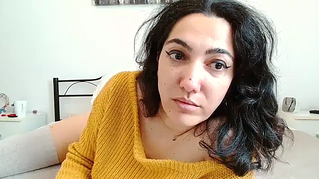 CharmingPearl online show from February 2026 07:26:01 AM