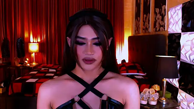 AthisaMooreTS online show from December 2025 10:10:02 AM