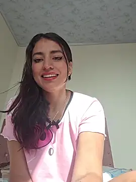 GISELLA   online show from December 2025 01:05:02 PM