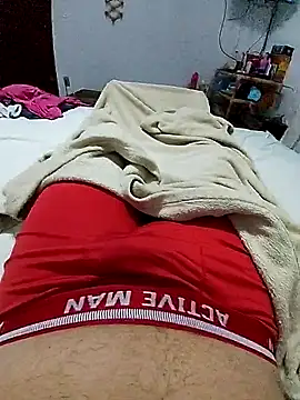 Snapshot of 013boyy chatting on November 2025 03:42:02 AM 013boyy online show from November 2025 03:42:02 AM