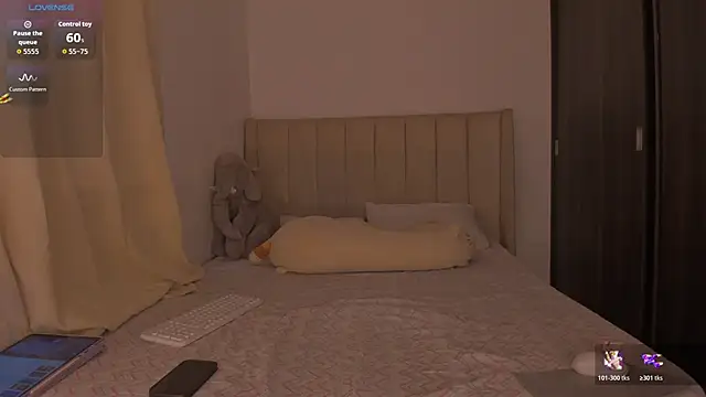 bergmanamii online show from February 2026 09:46:01 PM