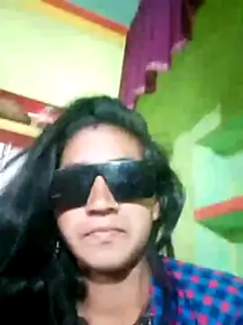 Snapshot of Sexy_monikah chatting on December 2025 10:11:02 AM Sexy monikah online show from December 2025 10:11:02 AM