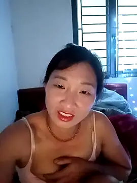 Snapshot of wees-lind chatting on December 2025 09:47:01 AM wees-lind online show from December 2025 09:47:01 AM