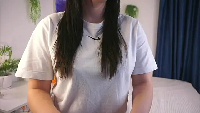 Snapshot of KittyVices chatting on November 2025 03:46:02 PM KittyVices online show from November 2025 03:46:02 PM