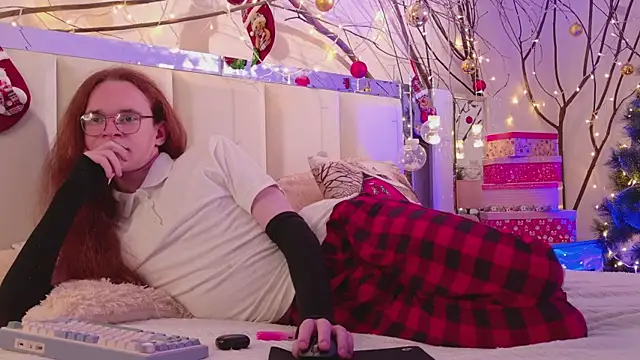 Mark Glover online show from December 2025 03:29:01 PM