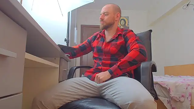 Ryanstone  online show from April 2026 04:32:01 AM