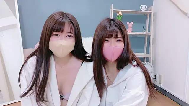 Snapshot of oto-X-cup chatting on November 2025 12:04:02 PM oto-X-cup online show from November 2025 12:04:02 PM