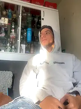 Snapshot of johnvixx chatting on November 2025 09:14:02 PM johnvixx online show from November 2025 09:14:02 PM