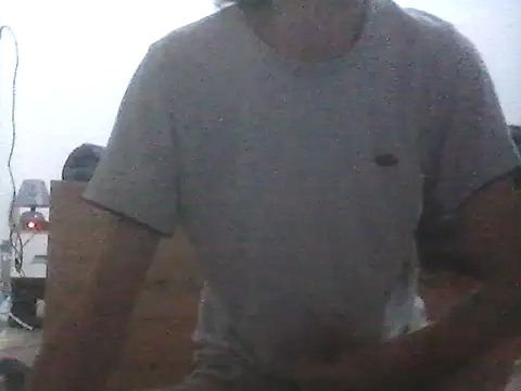 Snapshot of Leutinka chatting on November 2025 05:39:01 AM Leutinka online show from November 2025 05:39:01 AM