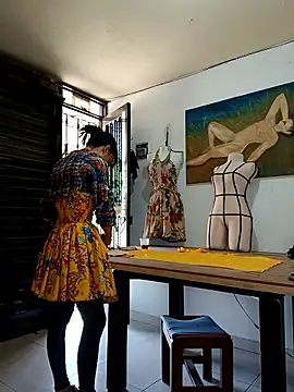 PaulinaLondra2 online show from November 2025 02:06:01 PM