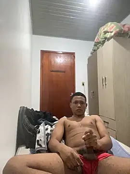 Snapshot of D_didih chatting on November 2025 05:28:02 AM D didih online show from November 2025 05:28:02 AM