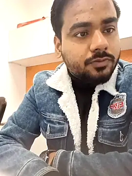 naughtyboyjii online show from December 2025 05:14:01 AM