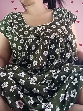 Snapshot of Saniya76 chatting on June 2026 03:47:01 PM Saniya76 online show from June 2026 03:47:01 PM
