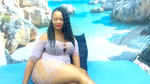 Snapshot of AUGUSTBLOOMxx chatting on May 2026 04:07:01 AM AUGUSTBLOOMxx online show from May 2026 04:07:01 AM
