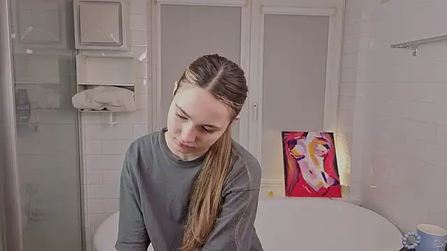 LeenaPuita online show from February 2026 04:25:01 PM