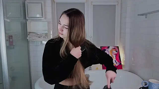 LeenaPuita online show from February 2026 05:24:01 PM