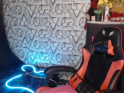 mrsexyteens online show from November 2025 02:00:01 PM