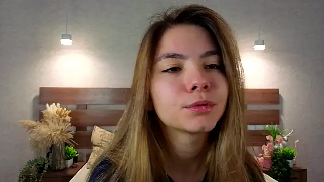 Snapshot of MargieDavidson chatting on February 2026 08:40:01 AM MargieDavidson online show from February 2026 08:40:01 AM