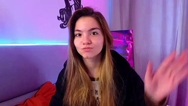 Snapshot of MargieDavidson chatting on February 2026 08:35:01 AM MargieDavidson online show from February 2026 08:35:01 AM