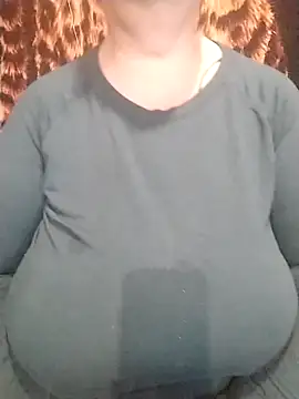 Snapshot of MyHoneyKira chatting on November 2025 07:40:01 AM MyHoneyKira online show from November 2025 07:40:01 AM