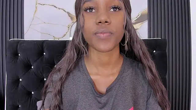 Mia Devereaux167 online show from May 2026 01:05:01 PM