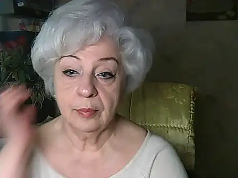Snapshot of ValeriaKroww chatting on May 2026 05:36:02 AM ValeriaKroww online show from May 2026 05:36:02 AM