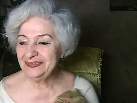 Snapshot of ValeriaKroww chatting on May 2026 05:43:01 PM ValeriaKroww online show from May 2026 05:43:01 PM
