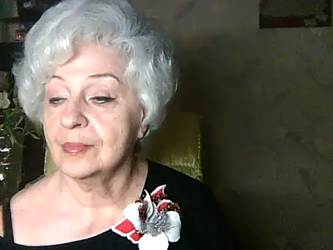 Snapshot of ValeriaKroww chatting on May 2026 06:03:01 PM ValeriaKroww online show from May 2026 06:03:01 PM