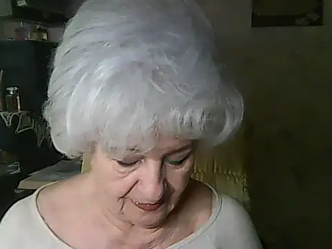 Snapshot of ValeriaKroww chatting on May 2026 05:48:02 AM ValeriaKroww online show from May 2026 05:48:02 AM
