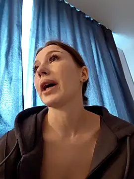 Snapshot of MelissaPinkiss chatting on March 2026 01:27:02 PM MelissaPinkiss online show from March 2026 01:27:02 PM