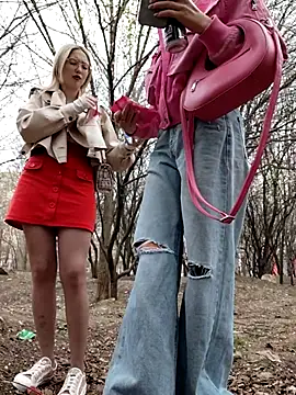 Snapshot of MelissaPinkiss chatting on March 2026 11:21:01 AM MelissaPinkiss online show from March 2026 11:21:01 AM