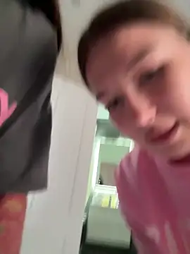 Snapshot of MelissaPinkiss chatting on April 2026 02:34:01 PM MelissaPinkiss online show from April 2026 02:34:01 PM