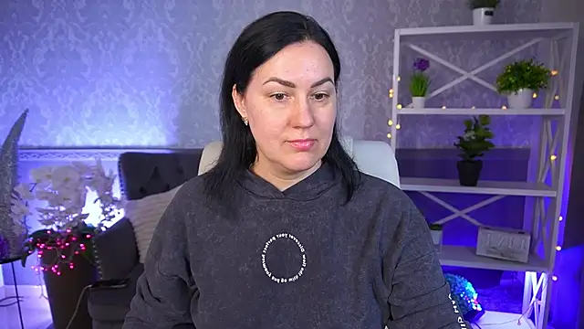 Snapshot of VelvetLuck chatting on March 2026 01:40:02 PM VelvetLuck online show from March 2026 01:40:02 PM