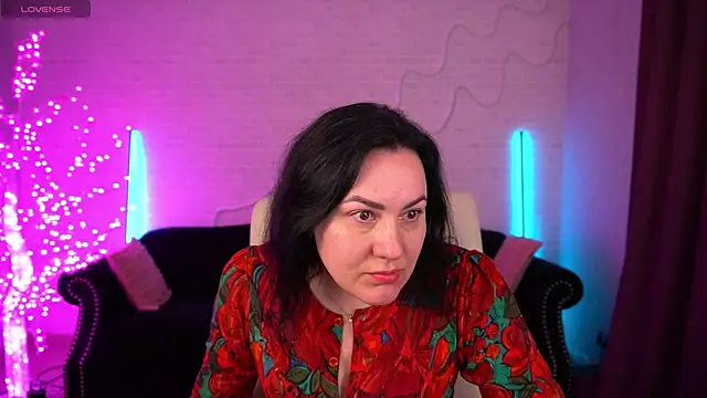 Snapshot of VelvetLuck chatting on March 2026 05:52:02 AM VelvetLuck online show from March 2026 05:52:02 AM