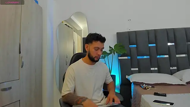 noah corvelle online show from March 2026 11:45:01 PM