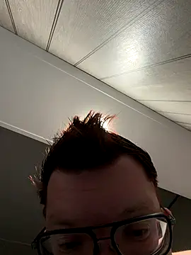 Snapshot of Mr-Red1997 chatting on November 2025 01:05:01 AM Mr-Red1997 online show from November 2025 01:05:01 AM