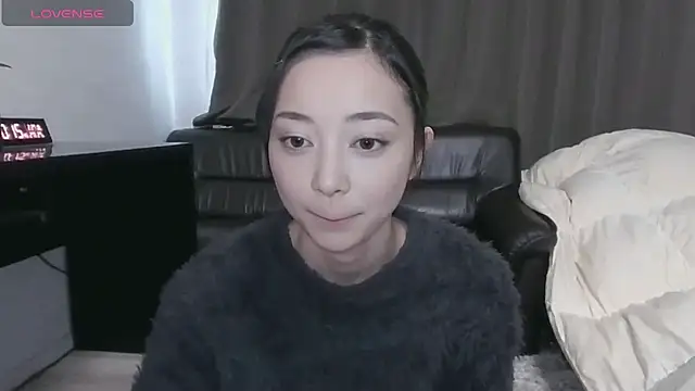 Snapshot of --Hina-- chatting on February 2026 01:16:02 AM --Hina-- online show from February 2026 01:16:02 AM