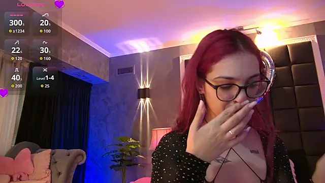 Siena Foxx online show from February 2026 02:57:01 PM