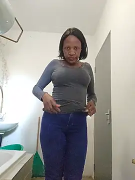 Snapshot of Mommy_Sienna chatting on July 2026 02:25:02 PM Mommy Sienna online show from July 2026 02:25:02 PM
