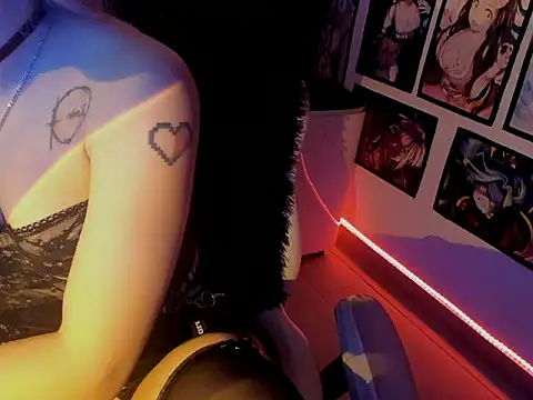 Snapshot of LilithMyers chatting on December 2025 04:40:02 AM LilithMyers online show from December 2025 04:40:02 AM