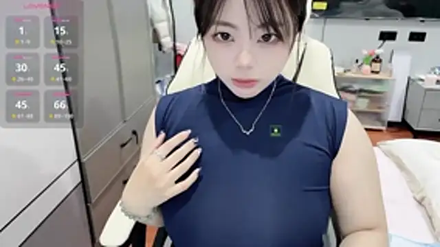 Snapshot of Chayka_21 chatting on February 2026 03:07:01 PM Chayka 21 online show from February 2026 03:07:01 PM