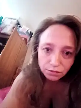 HotMommaCR online show from November 2025 01:21:02 PM