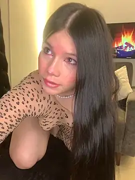 Snapshot of violettabond chatting on March 2026 12:54:02 PM violettabond online show from March 2026 12:54:02 PM