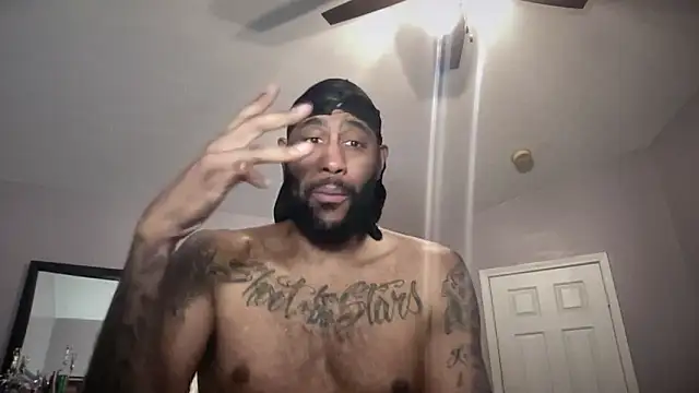 tallhandsome7ft online show from November 2025 04:05:01 AM