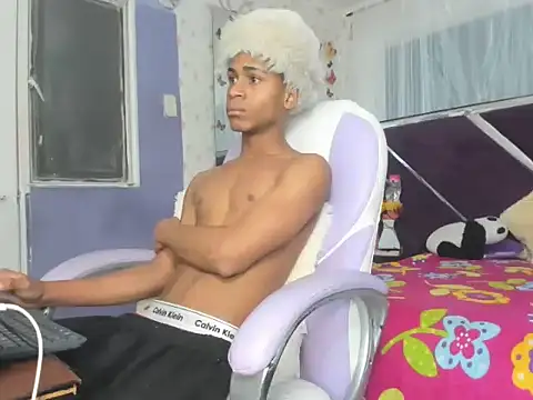 Snapshot of Santy_bigcock_01 chatting on November 2025 11:54:01 AM Santy bigcock 01 online show from November 2025 11:54:01 AM