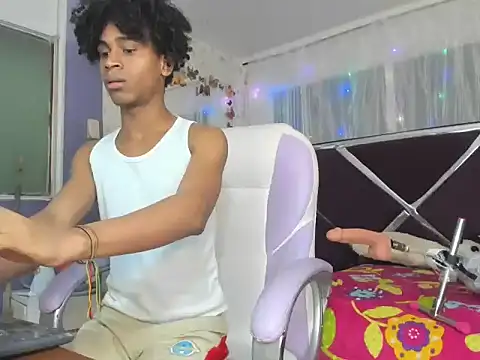 Snapshot of Santy_bigcock_01 chatting on January 2026 02:36:02 AM Santy bigcock 01 online show from January 2026 02:36:02 AM