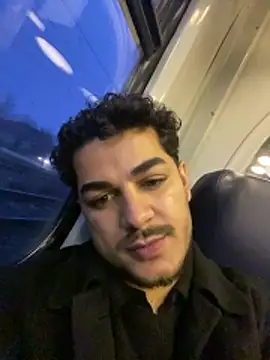 MorenoVelvet online show from December 2025 02:57:02 PM