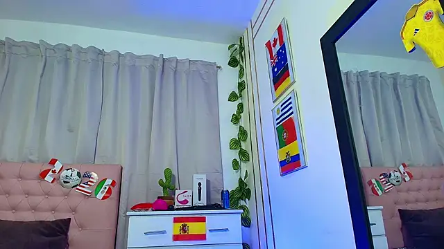 Snapshot of Lulu_swarts chatting on July 2026 12:50:02 AM Lulu swarts online show from July 2026 12:50:02 AM