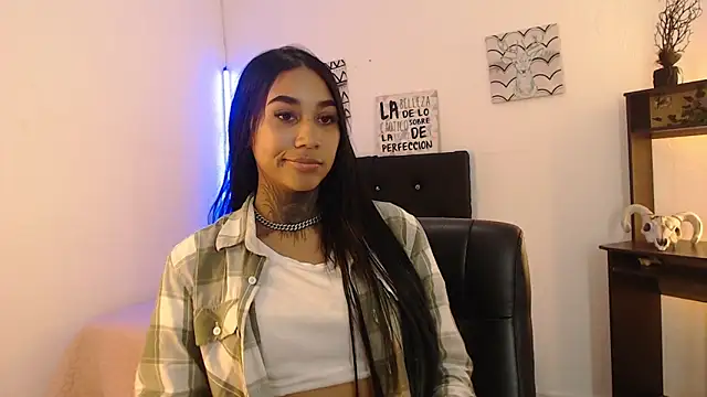 Snapshot of lyam_ebony_ chatting on February 2026 07:52:01 PM lyam ebony online show from February 2026 07:52:01 PM